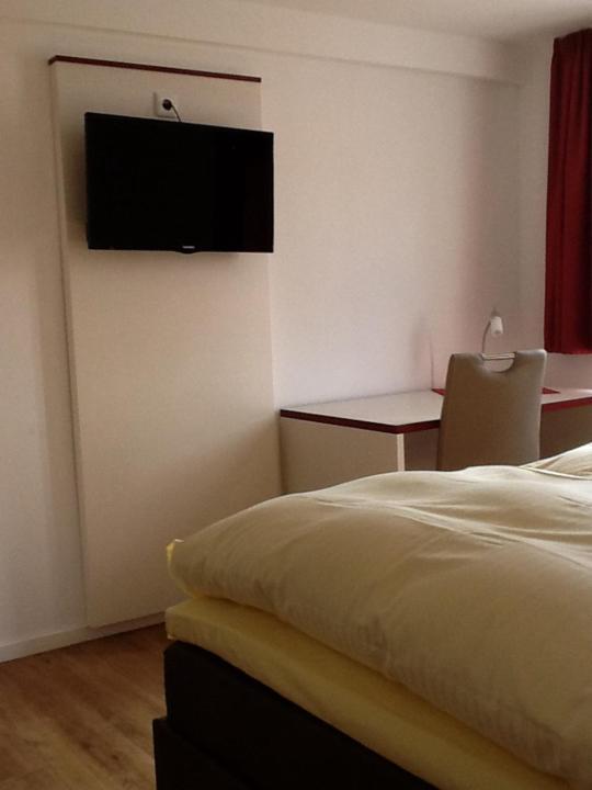 Hotel Adler Babenhausen  Δωμάτιο φωτογραφία
